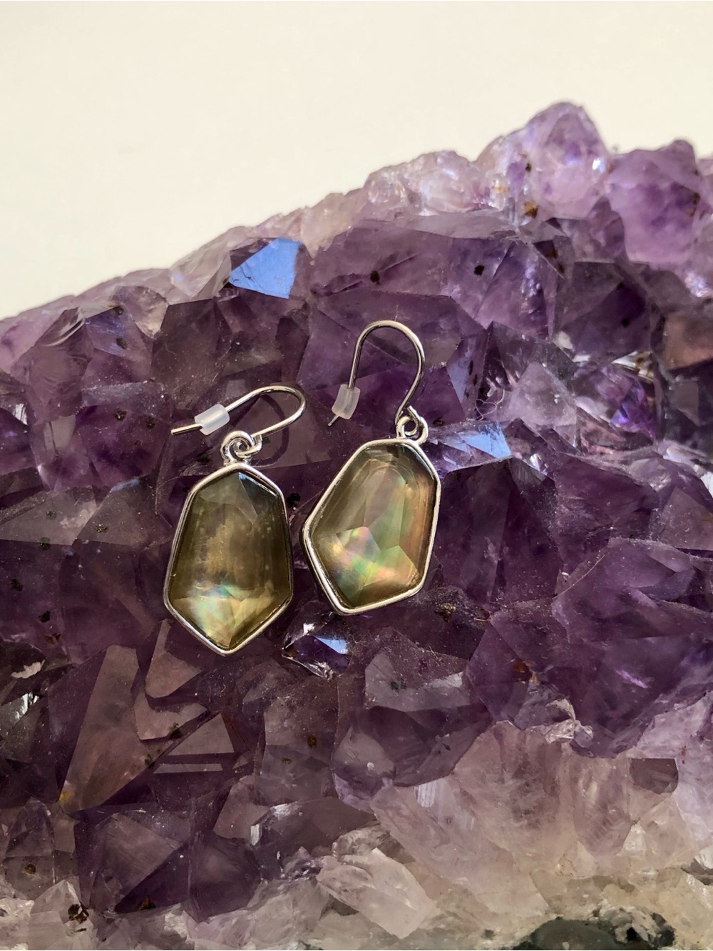 NEW Chloe + Isabel Ocean Lace Gray Mother of Pearl Drop Earrings Rhodium Plated